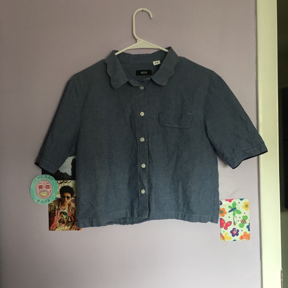 BDG Cropped button up